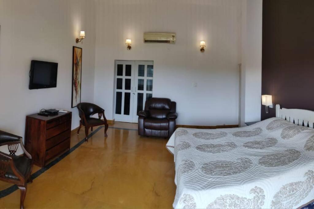 קנדולים Villa Nazuri W Caretaker מראה חיצוני תמונה